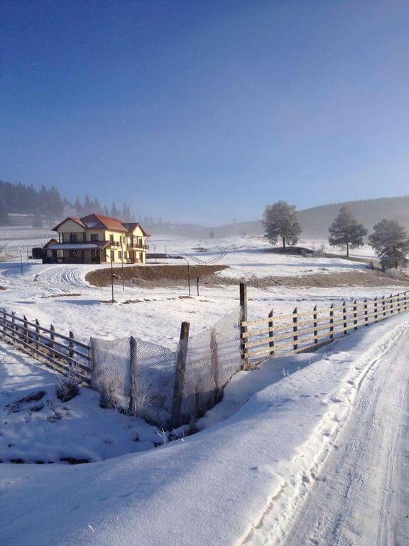 Pensiunea Catalina Moldova Sulita Exteriör bild