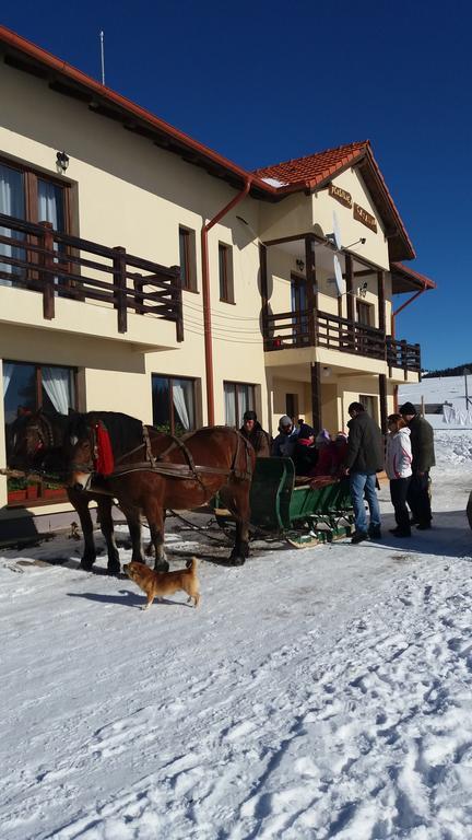 Pensiunea Catalina Moldova Sulita Exteriör bild